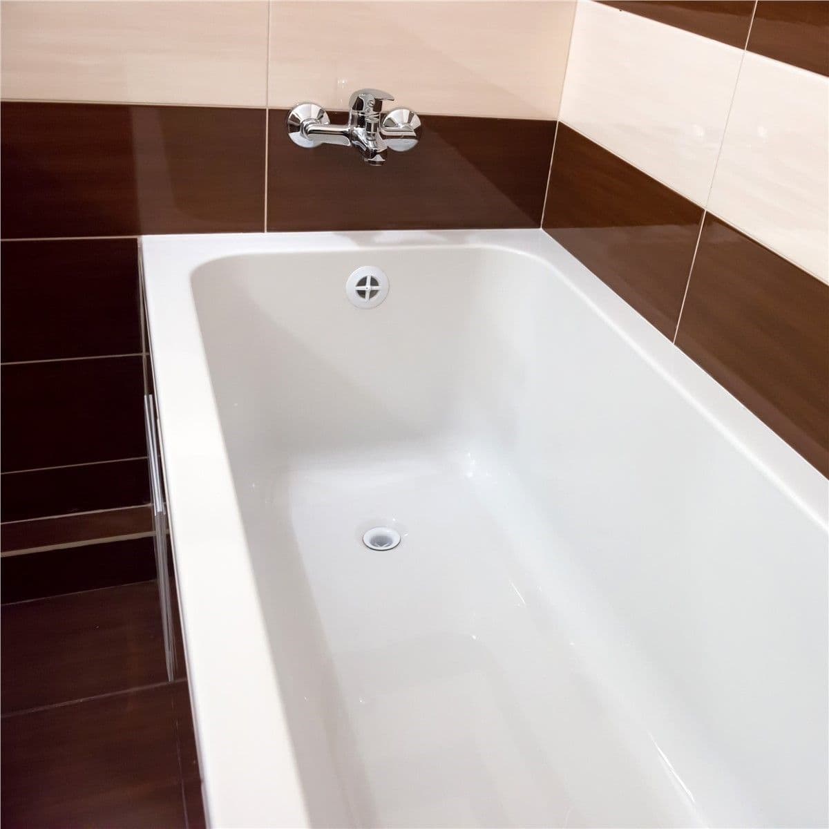 Bathtub